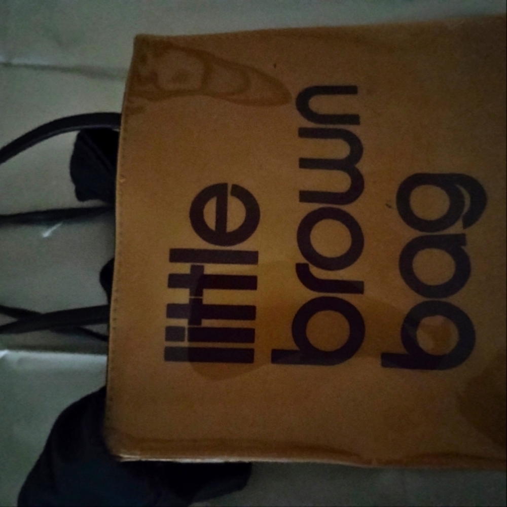 Bloomingdale's small rubber tote no flaws